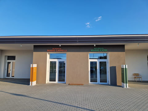 Ingressi frontali delle Residenze Mario Cappelli e Mario Cioni